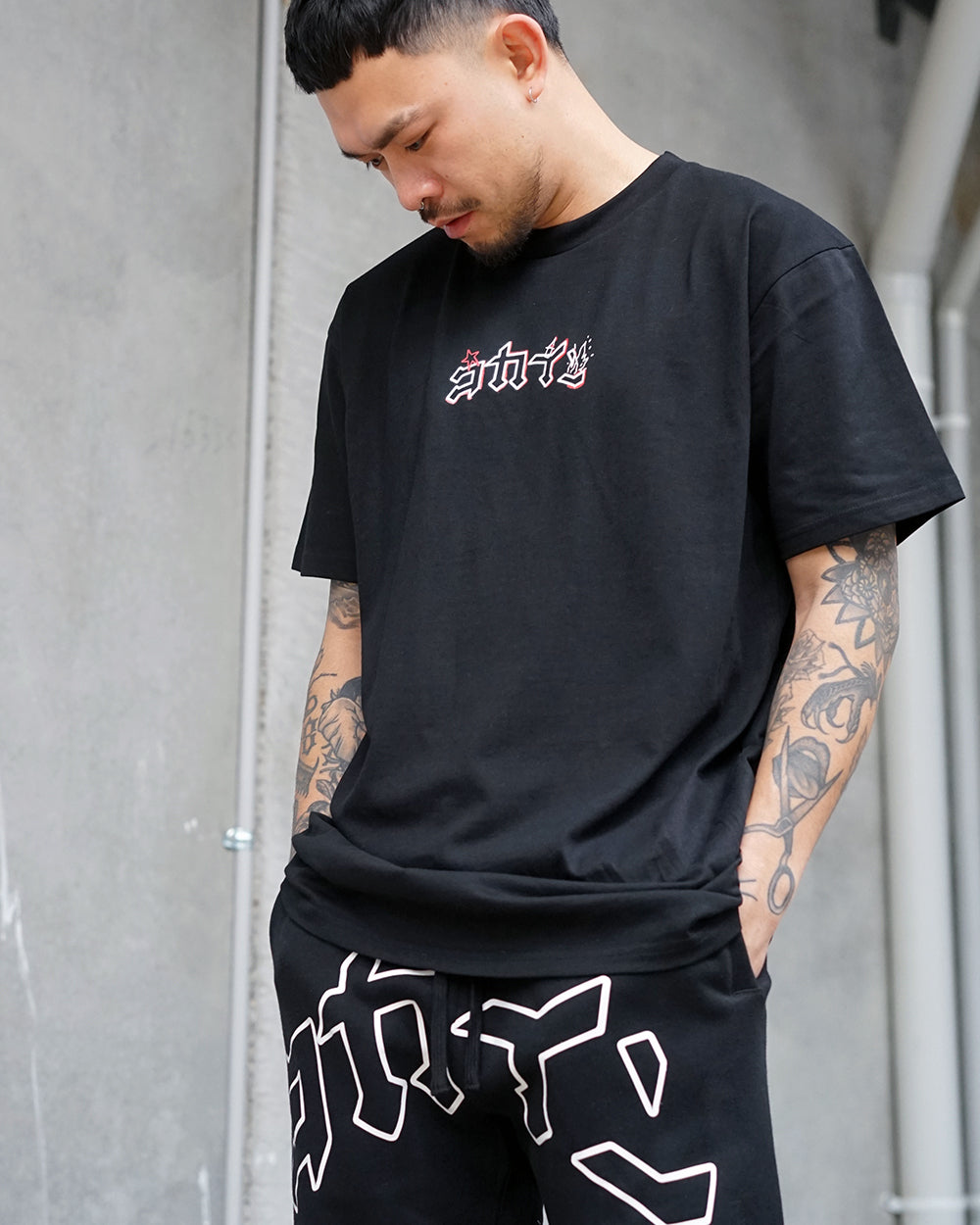 "Hand-ya" T Shirt // Black